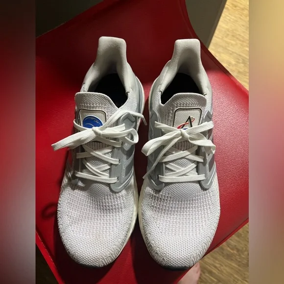 NASA Adidas ultraboost - Picture 4 of 5